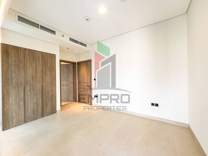 Luxurious 1 Bedroom Apartment in Business Bay - Image 17