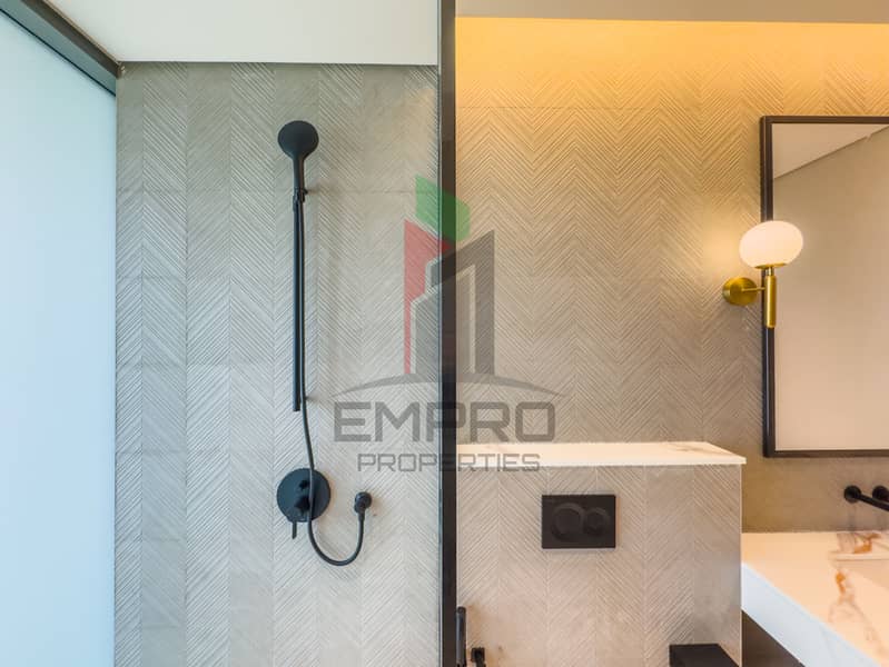 Luxurious 1 Bedroom Apartment in Business Bay - Image 23