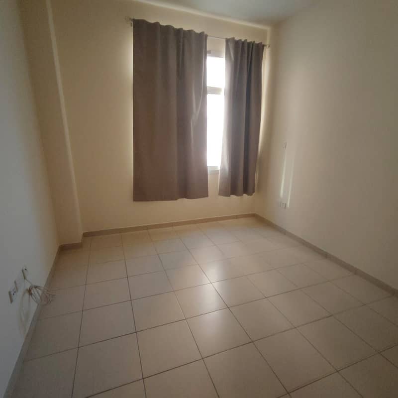 VACANT | SPACIOUS 1BR | READY TO MOVE IN