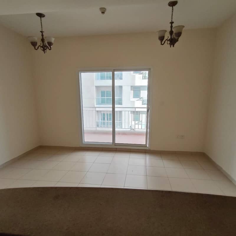 VACANT | SPACIOUS 1BR | READY TO MOVE IN