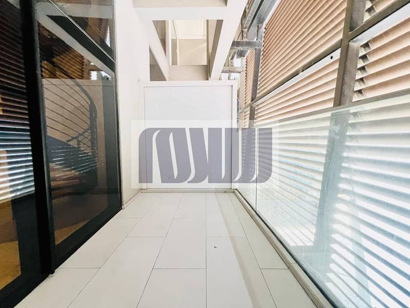 Available 1Br Duplex| Modern Layout | Open Kitchen - Image 8