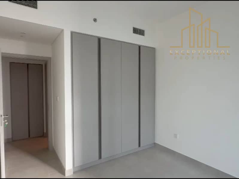 Burj Sea View || Motivated Seller || Mid Floor - Image 10