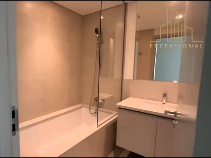 Burj Sea View || Motivated Seller || Mid Floor - Image 11