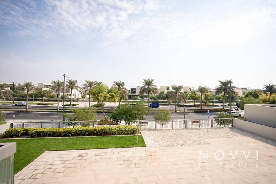 Direct Park Access | Vacant | Prime Location - Image 12