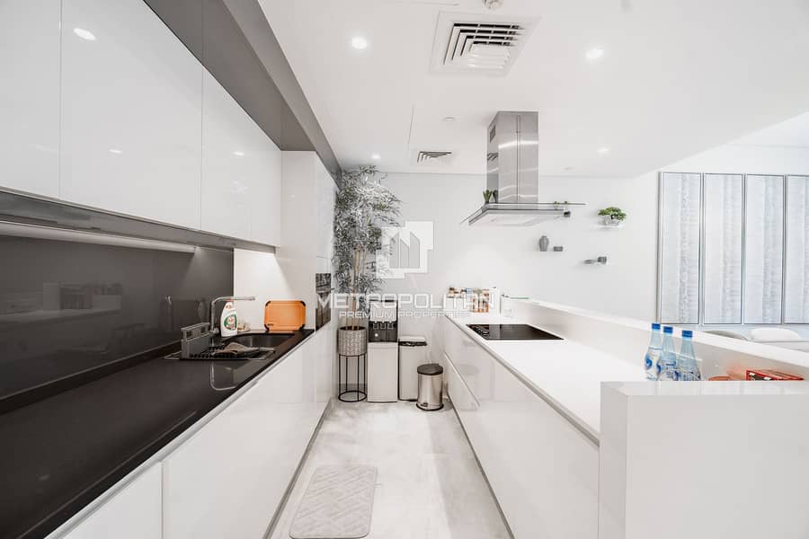 Upgraded | Furnished | Garden View | Island Living - Image 6