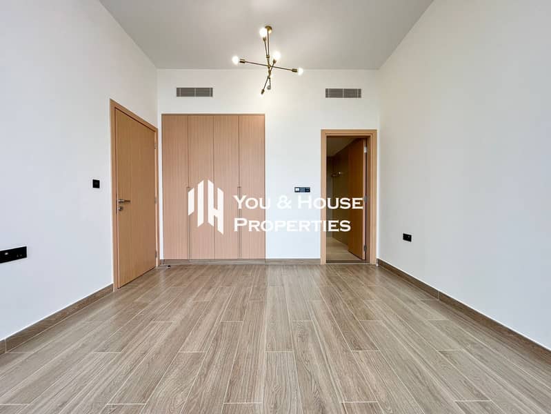 Urban Chic 1-Bed | Smart Layout & Elegant Finishes I Ready To Move In