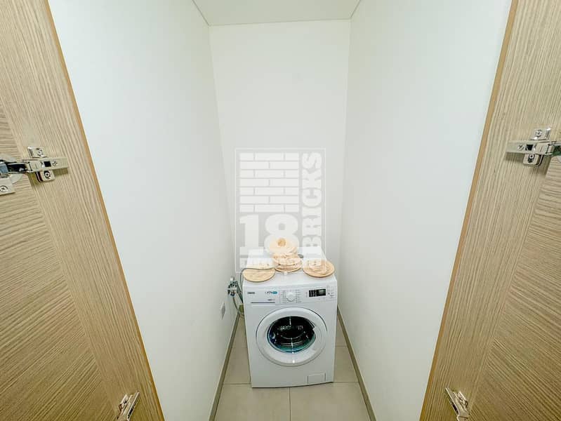 1 Bedroom+ Study | Fully Furnished | Lagoon View - Image 16