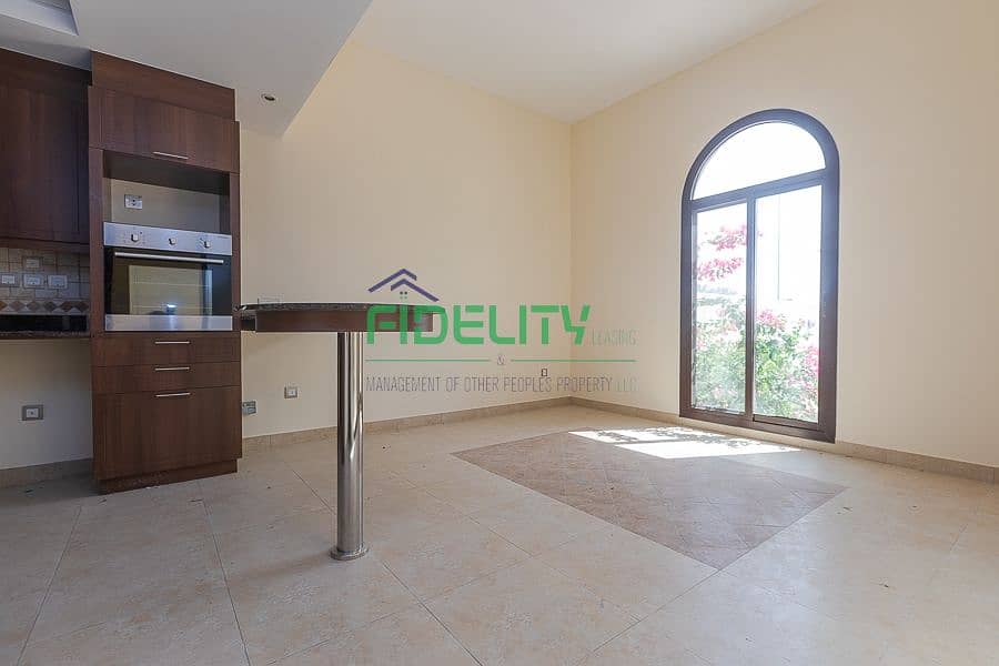 No Commission| Single Row 4BR| Corner Unit | Ready to move in - Image 6