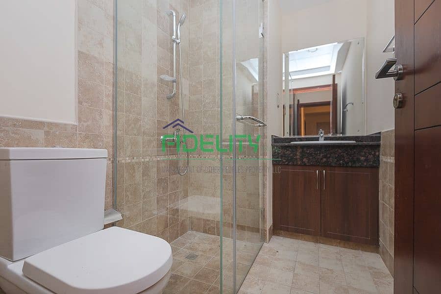 No Commission| Single Row 4BR| Corner Unit | Ready to move in - Image 10