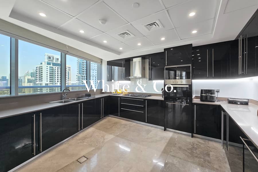 Full Floor Penthouse | Modern | Vacant - Image 6