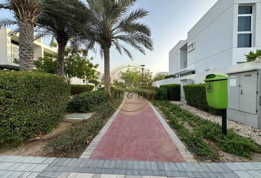 3 BEDS TOWNHOUSE | SPACIOUS LAYOUT |SINGLE ROW - Image 22