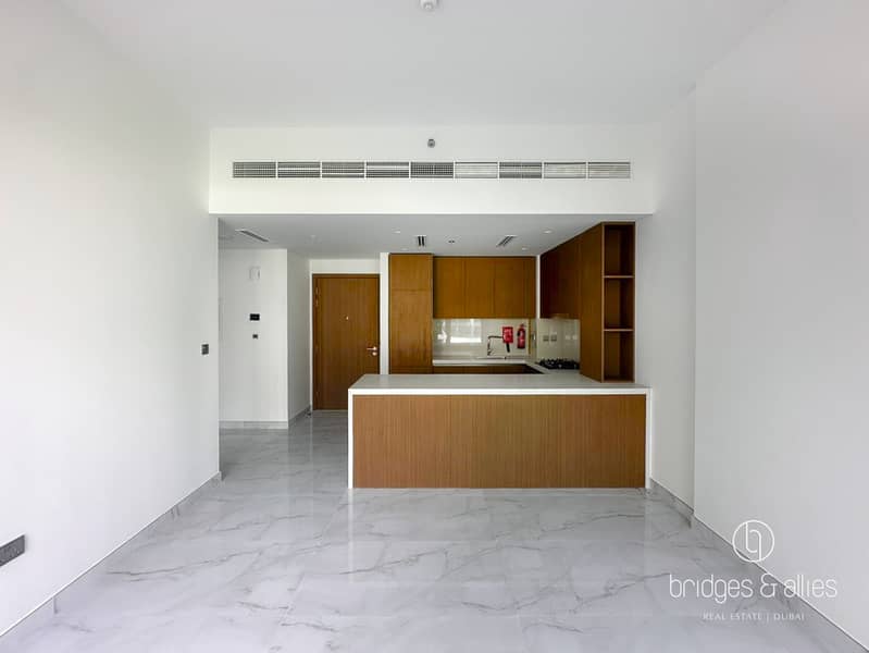 BUILDING READY | POOL VIEW | HIGH ROI