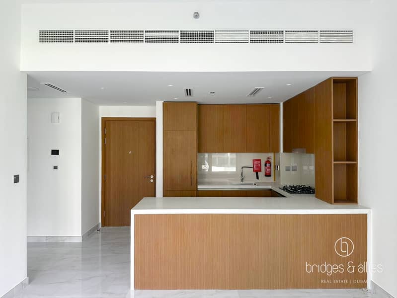 BUILDING READY | POOL VIEW | HIGH ROI