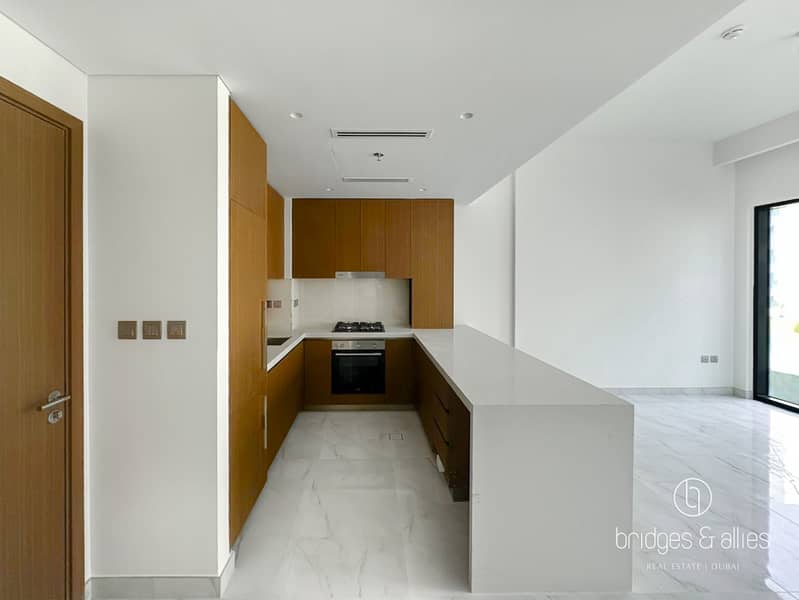 BUILDING READY | POOL VIEW | HIGH ROI