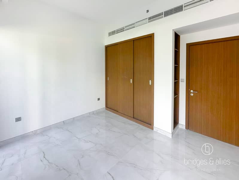 BUILDING READY | POOL VIEW | HIGH ROI - Image 11