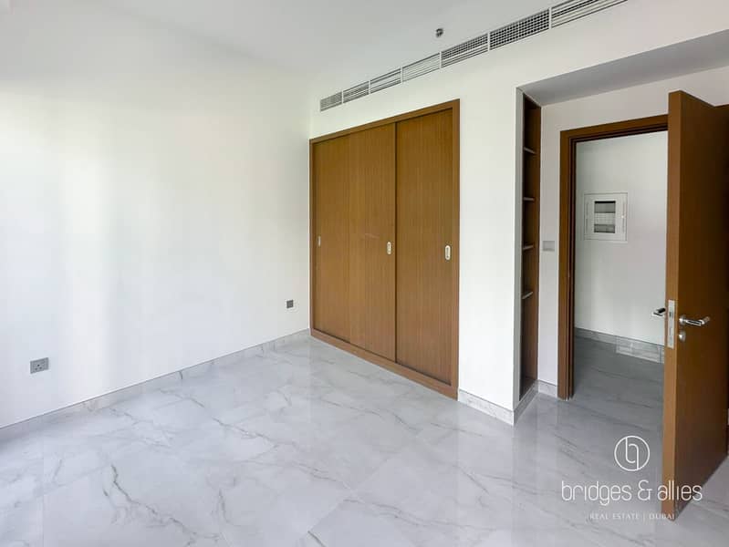 BUILDING READY | POOL VIEW | HIGH ROI - Image 13