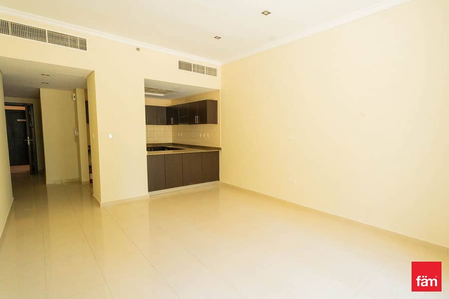Unfurnished | Spacious | Ideal Location - Image 9