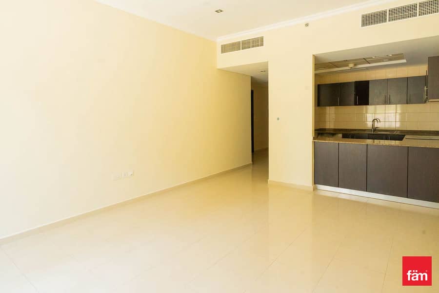 Unfurnished | Spacious | Ideal Location - Image 10