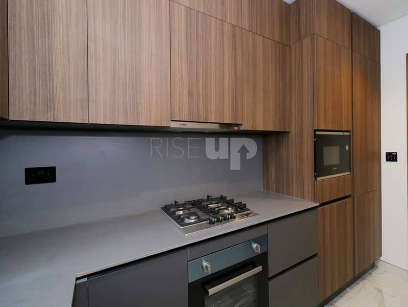 Spacious | Prime Location | Ready to Move In - Image 8