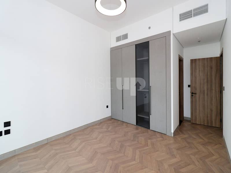 Spacious | Prime Location | Ready to Move In - Image 15