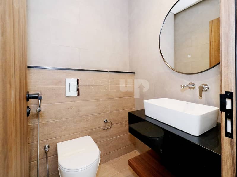 Spacious | Prime Location | Ready to Move In - Image 16