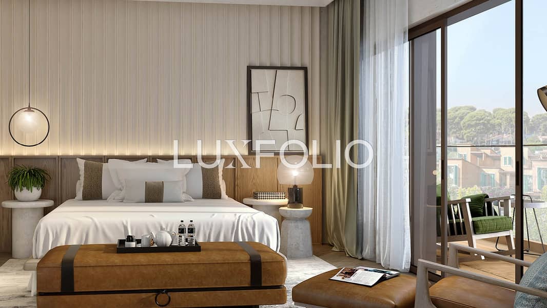 Single Row | End Unit | Motivated Seller