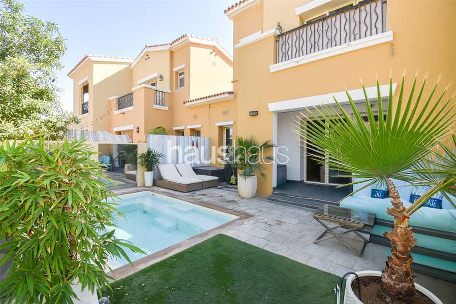 Peaceful Location | Private Pool | Walk to Park