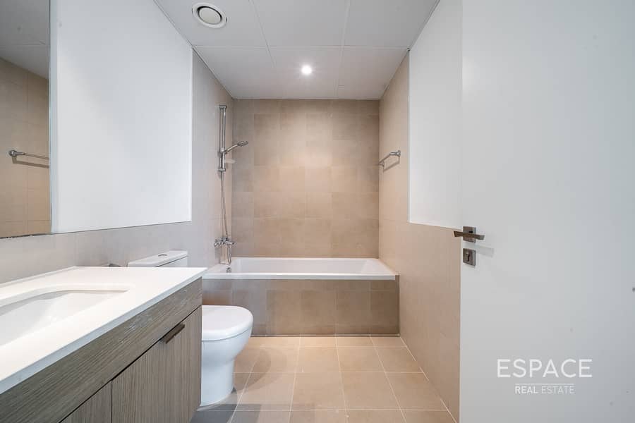 Full Golf Course View | Full Pool View | Corner Unit - Image 18