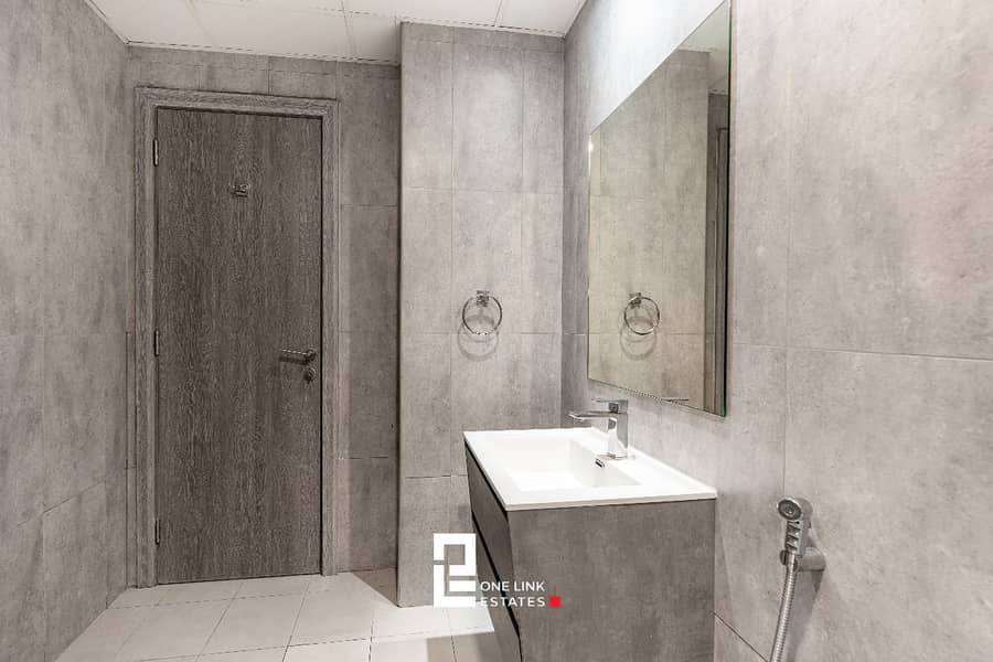 Unfurnished | 1 Bedroom with Balcony | Spacious Layout | Ready to Move - Image 11