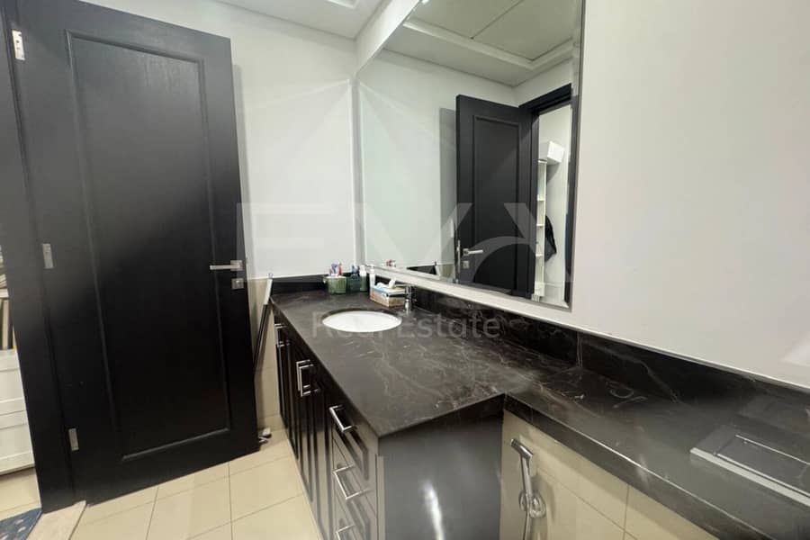 Single Row | Type C | Vacant on Transfer - Image 9