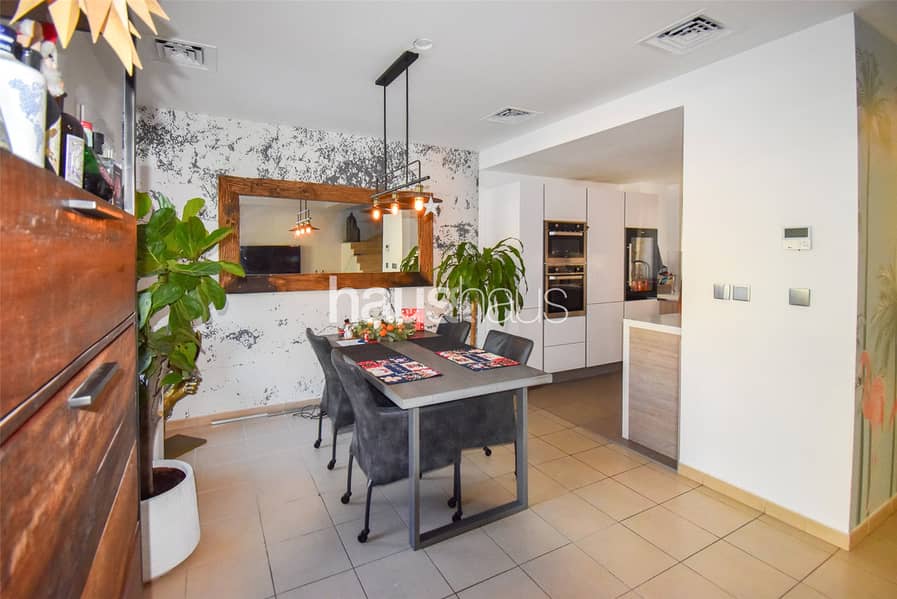 Peaceful Location | Private Pool | Walk to Park