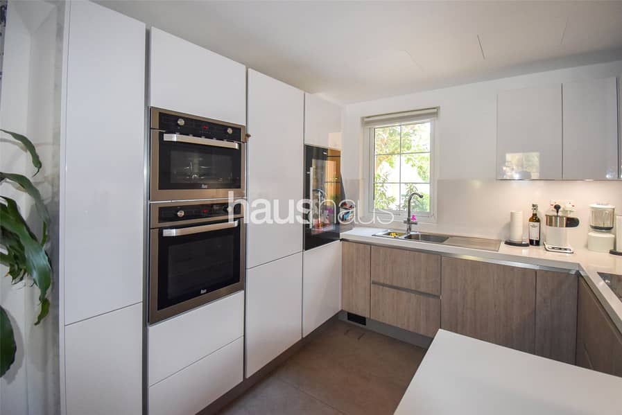 Peaceful Location | Private Pool | Walk to Park - Image 6