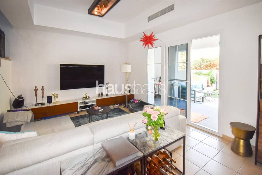 Peaceful Location | Private Pool | Walk to Park - Image 11