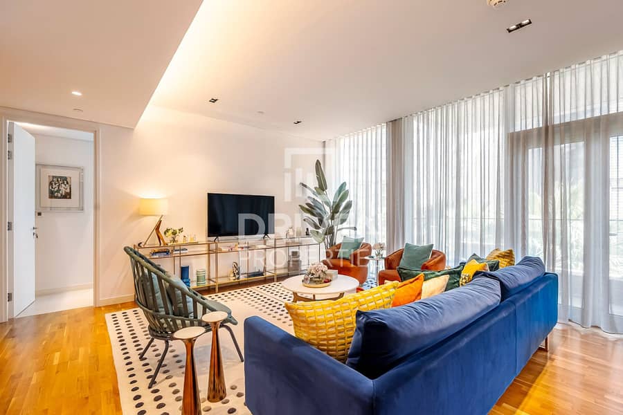 Bright Apt | Tastefully Furnished | Vacant