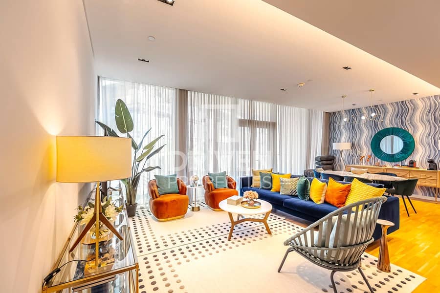 Bright Apt | Tastefully Furnished | Vacant