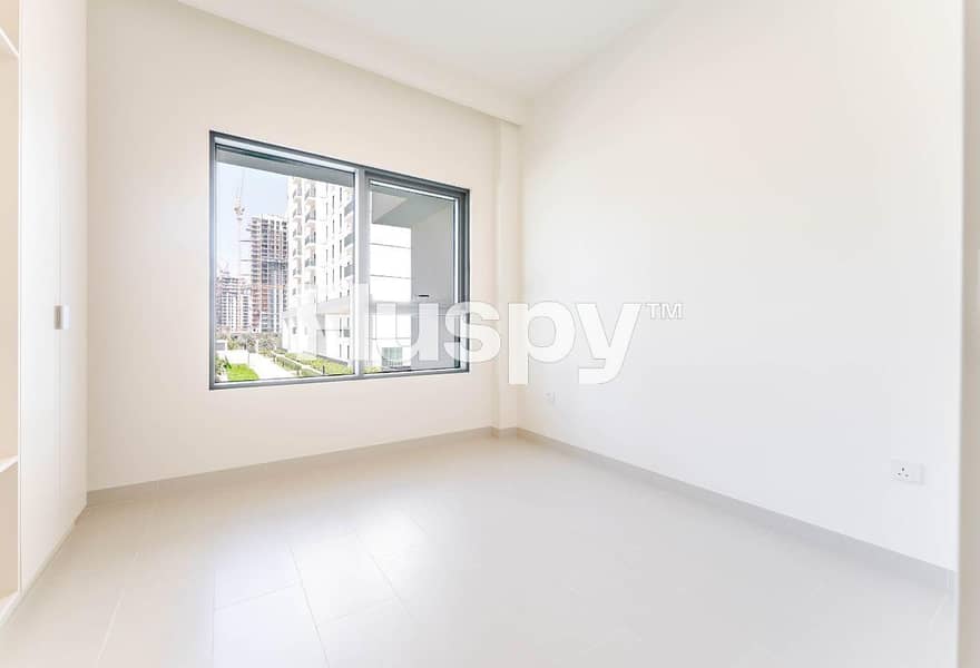 Vacant | Unfurnished | Close to Park - Image 8