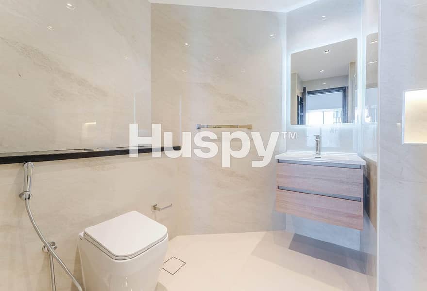 Vacant | Renovated | Marina Views - Image 6