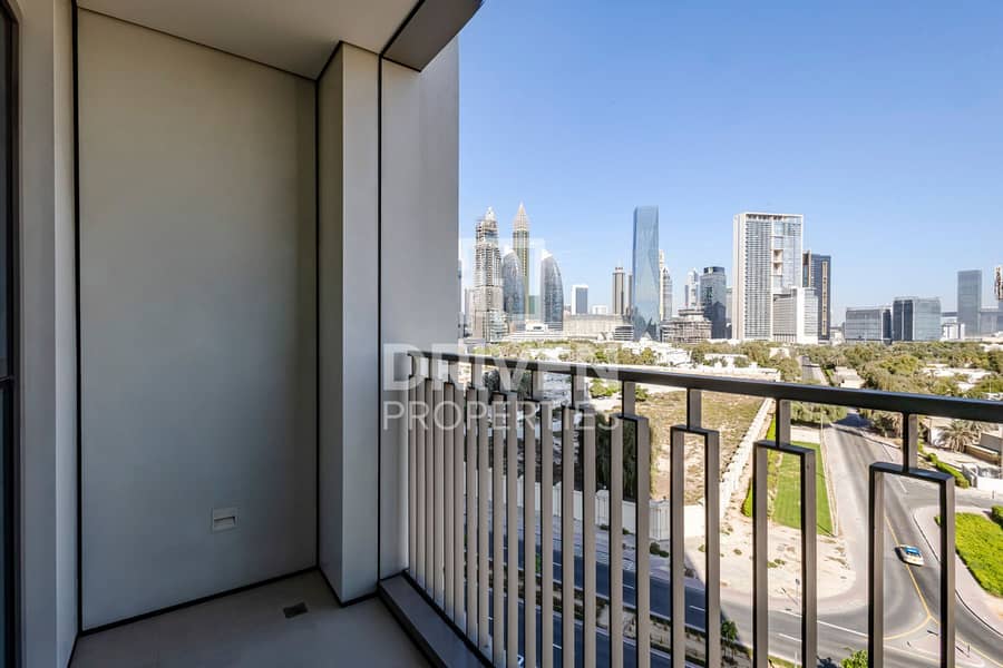 Ready to Move in | Prime Location | Low Floor - Image 11