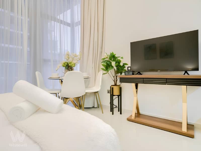 Pool View | Fully Furnished | 4 Cheques - Image 7