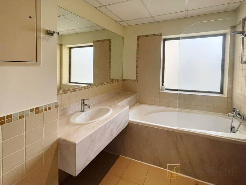 Unfurnished | Vacant | Marina View