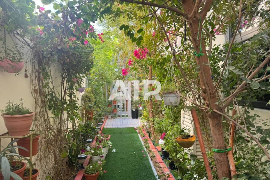 LANDSCAPED GARDEN | FURNISHED | LUXURY VILLA