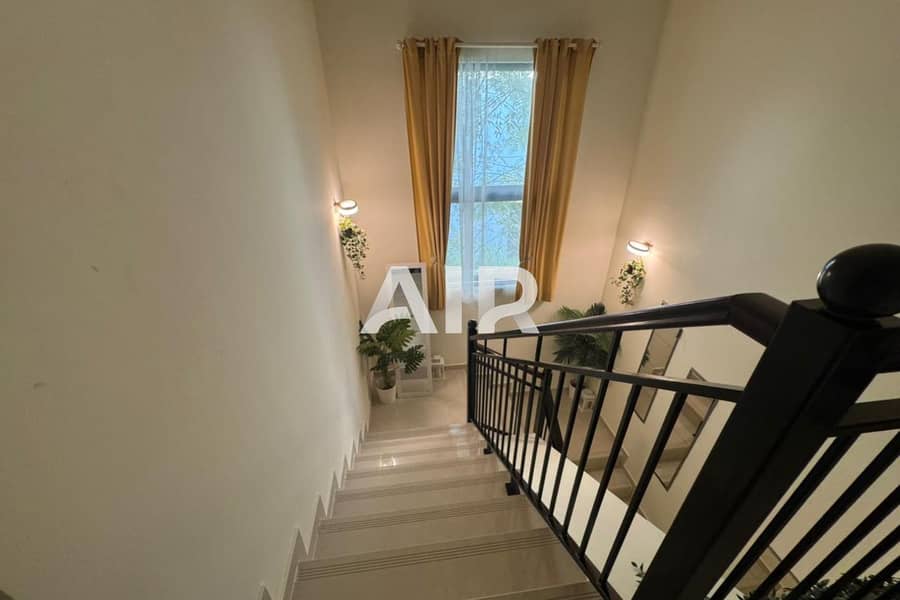 LANDSCAPED GARDEN | FURNISHED | LUXURY VILLA - Image 8