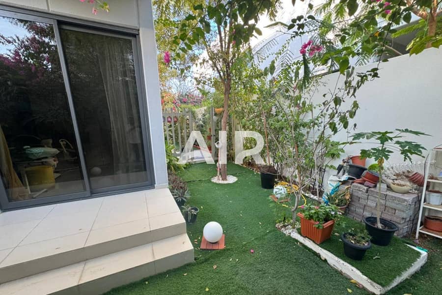 LANDSCAPED GARDEN | FURNISHED | LUXURY VILLA - Image 19