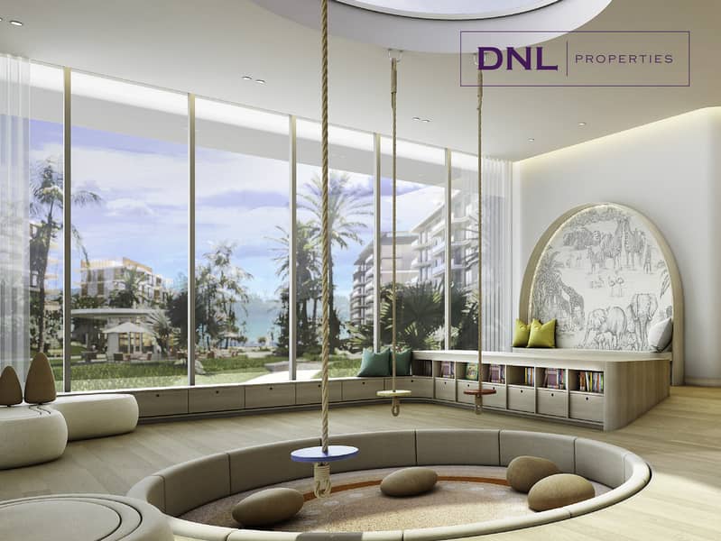 Seaside Living | Luxurious Layout | Genuine Resale - Image 6