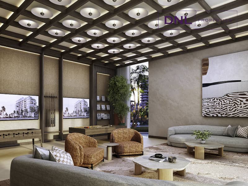 Seaside Living | Luxurious Layout | Genuine Resale - Image 11