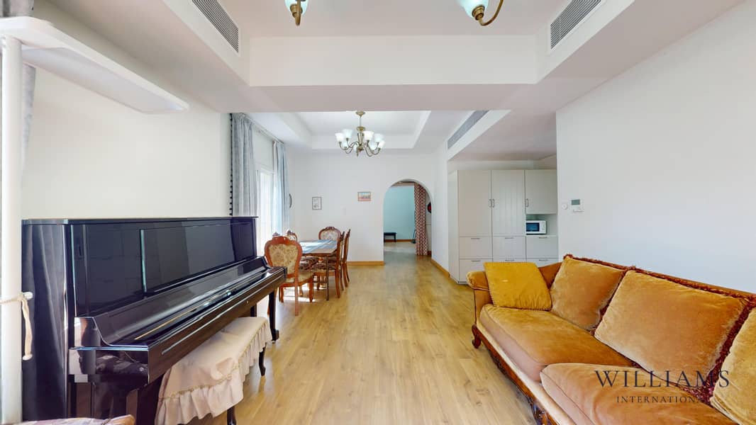 UPGRADED | CONVERTED TO 4 BEDS | LAKE VIEW