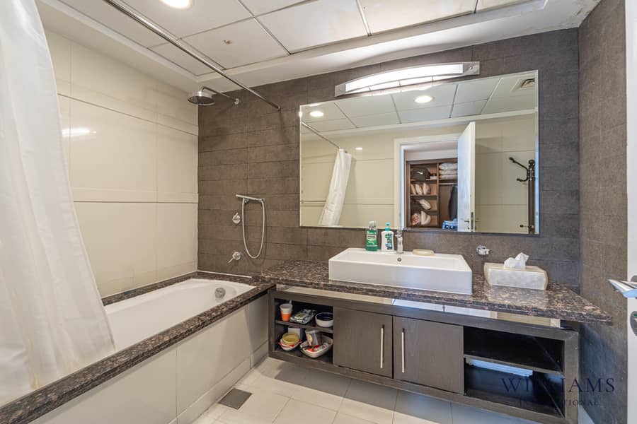 PENTHOUSE | AMAZING VIEWS | PRIVATE POOL - Image 15