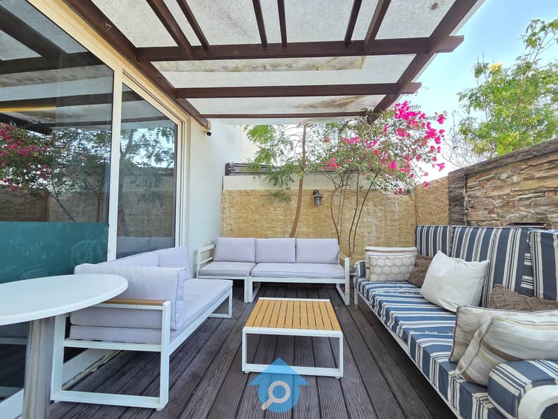 Family Home with Private Garden – Emaar South