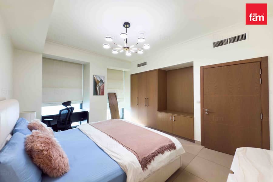 Vacant I Fully Furnished I Burj Khalifa Views - Image 14