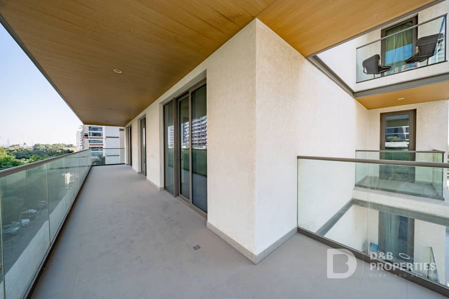 Spacious Layout | Huge Terrace | Park View - Image 18